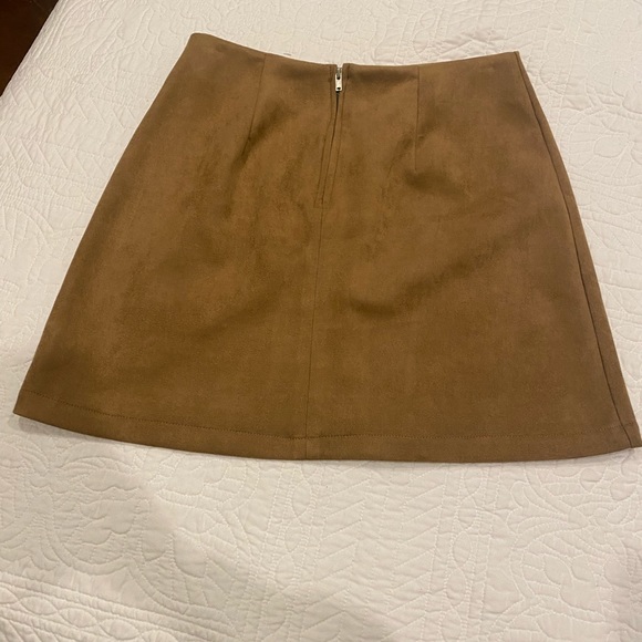 Let them eat cake suede skirt - Picture 2 of 3
